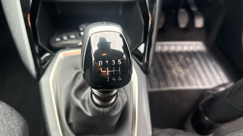 Peugeot 208 1.2 PureTech 100 Style 5dr Petrol Hatchback